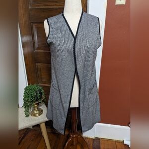 Sleeveless Chevron Cardigan